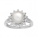 8 mm Pearl Ring with Diamonds